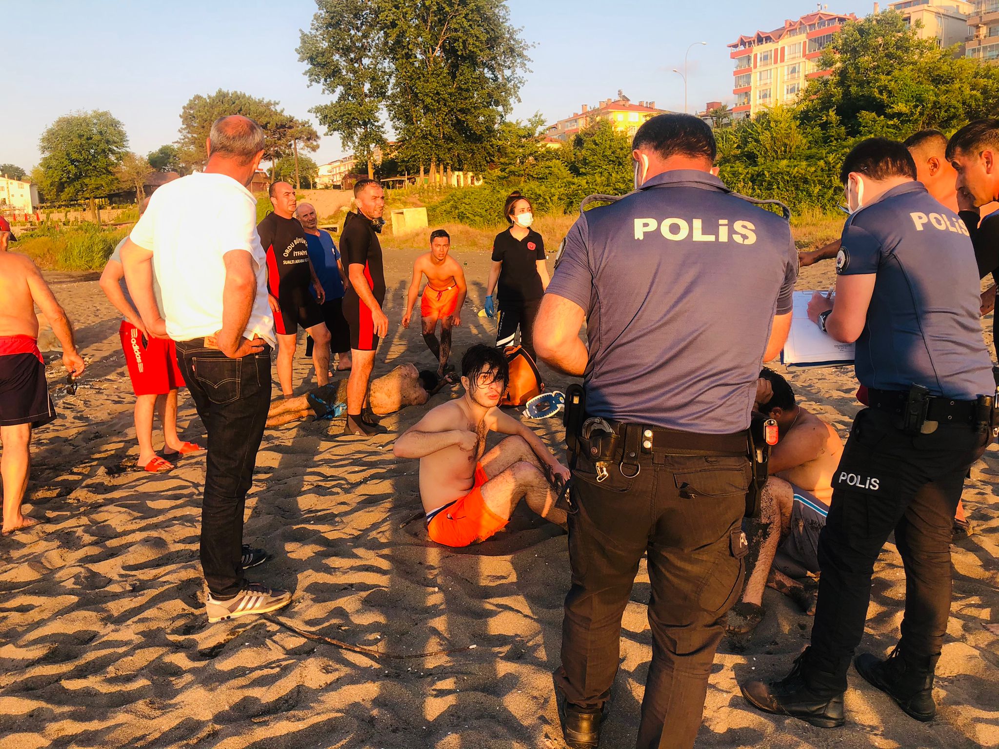 Ordu'nun Ünye ilçesinde denizde