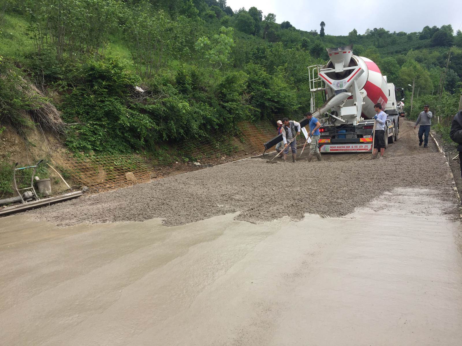 AYBASTI’DA BETON YOL SEVİNCİ