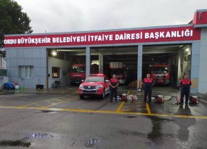 BÜYÜKŞEHİR’DEN ARTVİN’E YARDIM ELİ