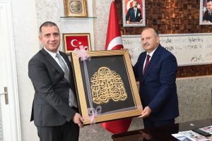 ÜNYE KAYMAKAMI GÜNEY’DEN BAŞKAN TAVLIYA VEDA ZİYARETİ