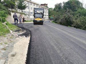 ULUBEY’DE CADDE VE SOKAKLAR ASFALTLA BULUŞTU