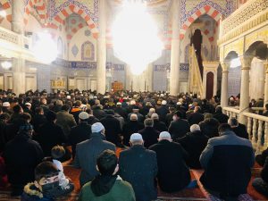 ”AİLECE CAMİDE,MİLLETÇE DUADAYIZ” SABAH NAMAZINDA CAMİLER DOLDU TAŞTI