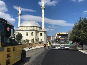 BÜYÜKŞEHİR’İN ALTINORDU’DAKİ ALTYAPI VE ASFALT MESAİSİ SÜRÜYOR