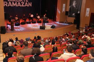 Ordu Büyükşehir Belediyesinin sürdürdüğü Ramazan Ayı Kültür Sanat Etkinlikleri, sesiyle