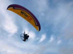 PARAMOTOR ÜNYE’DE GÖKYÜZÜNÜ RENKLENDİRDİ