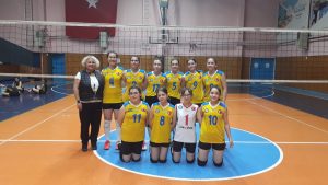 ÜNYE FEN LİSESİ KIZ VOLEYBOL TAKIMI İL BİRİNCİSİ OLDU