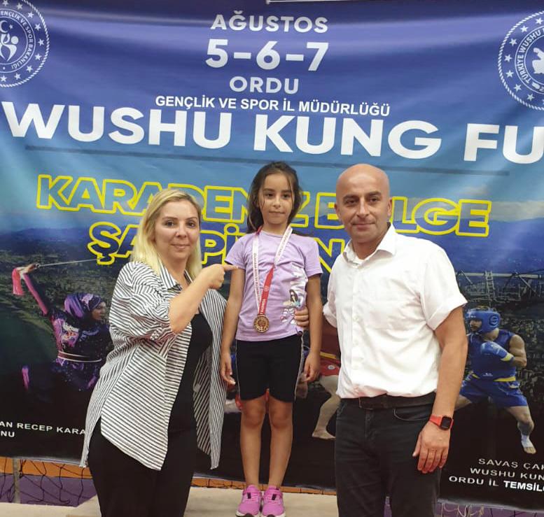 Wushu Kungfu branşında düzenlenen