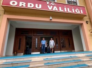 Vali Sonel, Üniversite Öğrencilerini Bu Yıl da Yalnız Bırakmadı