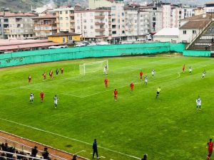 Ünye 1957 Spor Lideri Elinden Kaçırdı