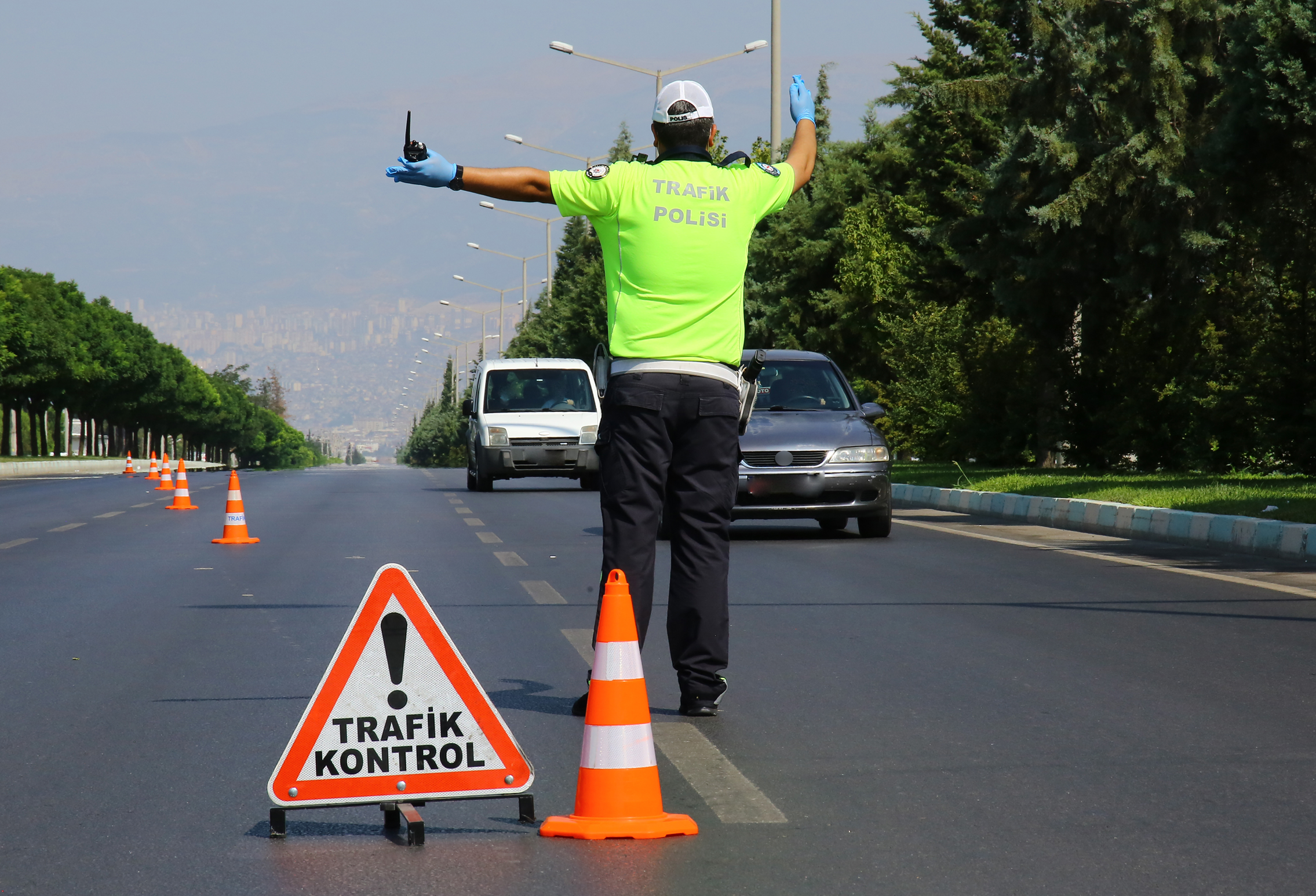 43 ARAÇ TRAFİKTEN MEN