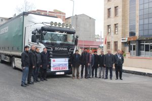 ÜNYE MÜFTÜLÜĞÜNDEN DEPREM BÖLGESİNE 5 TIR YARDIM MALZEMESİ