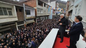 ENVER YILMAZ’DAN TEPEALAN’DA TARİHİ MİTİNGENVER YILMAZ SEVGİSİ ÇIĞ GİBİ BÜYÜYOR