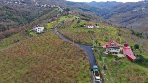 PERŞEMBE’DE YOL YATIRIMLARI SÜRÜYOR