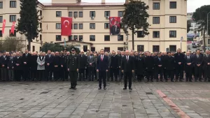 “Ünye, Çanakkale Zaferi’nin 109. Yılında Şehitleri Anma Töreniyle Bir Araya Geldi”