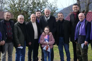 ENVER YILMAZ’A ALTINORDU’NUN MAHALLELERİNDE SEVGİ SELİ