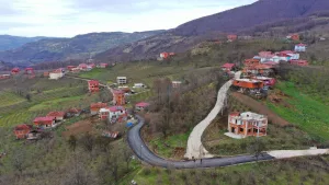 AYBASTI UZUNDERE- ZAFERİMİLLİ BAĞLANTI YOLU SICAK ASFALTA KAVUŞUYOR