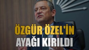 CHP Lideri Özgür Özel, Ayağını Kırdı