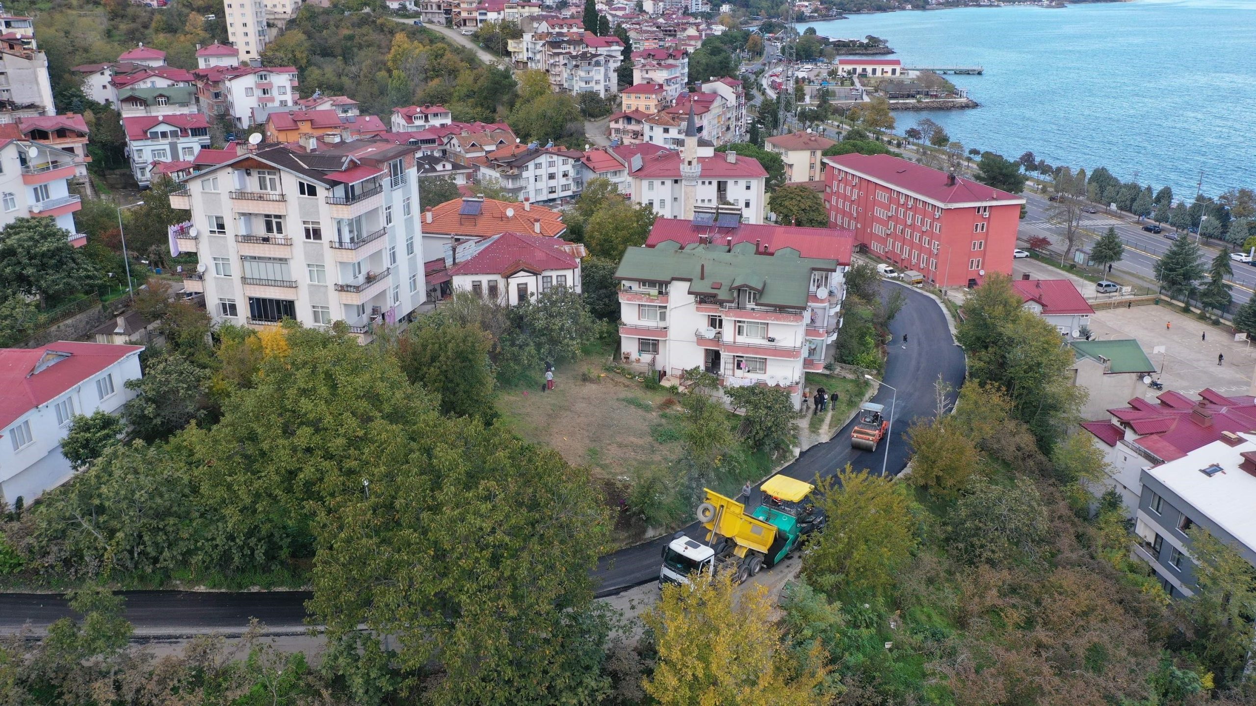 PERŞEMBE’DE YOL SEVİNCİ KACALI’YA